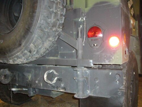 Hummer M1114