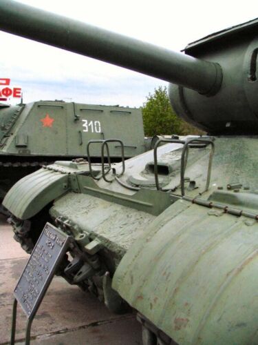 IS-2