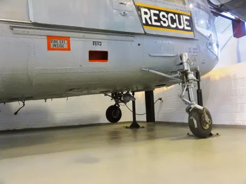 Kaman-HH-43F-Huskie-11