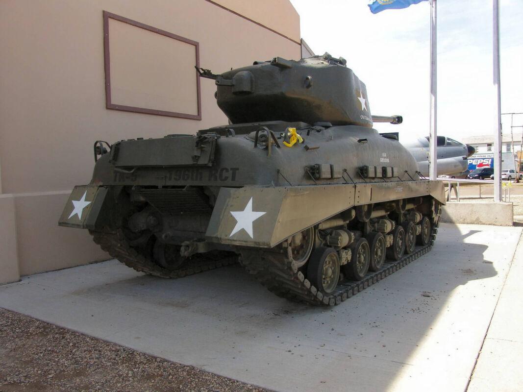 SHERMAN M4A3E2 (75) CHAR MOYEN AMERICAIN "U.S.ARMY – J.C.KING - FIRST