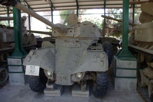 Panhard AML-90