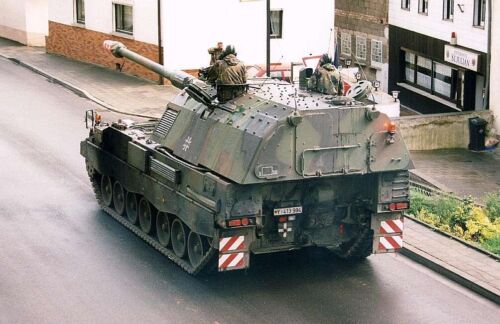 Panzerhaubitze 2000