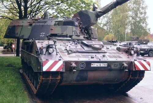 Panzerhaubitze 2000