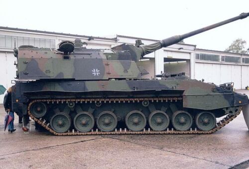 Panzerhaubitze 2000
