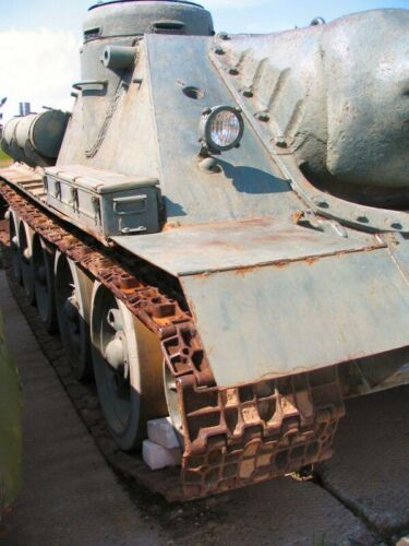 SU-100