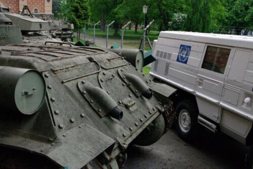 SU-100