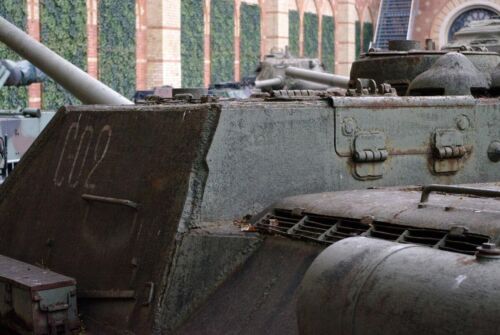 SU-100