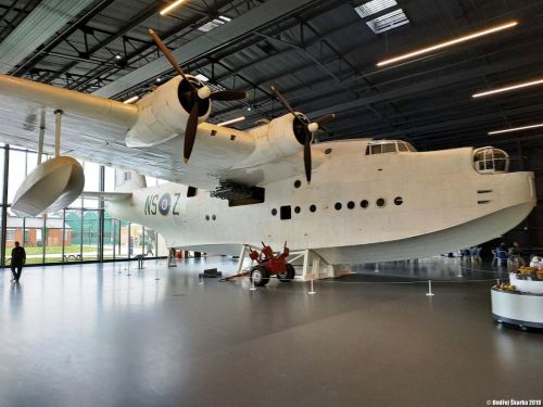 Short Sunderland MR5