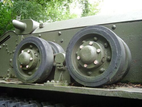 Tank T-28
