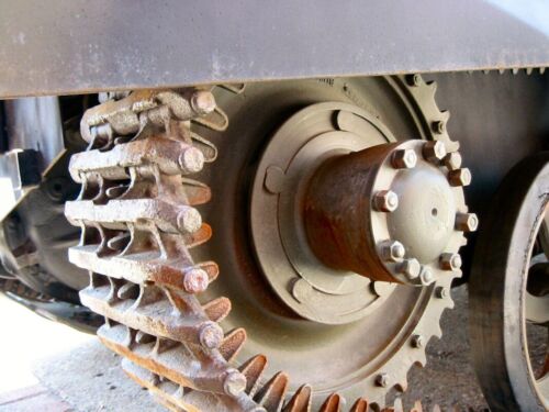Universal Carrier T-16