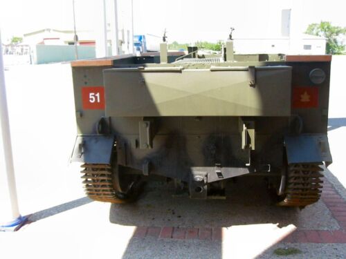 Universal Carrier T-16