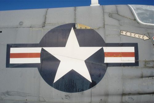 Vought DF-8A Crusader