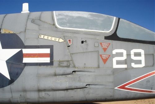 Vought DF-8A Crusader