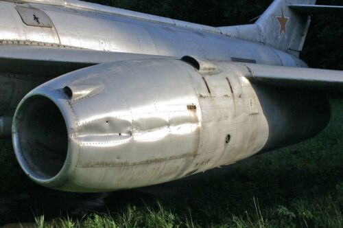 Yak-25 Flashlight