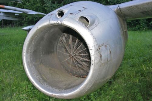 Yak-25 Flashlight