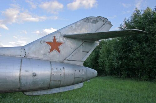 Yak-25 Flashlight